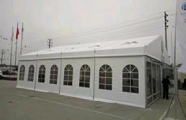 南昌展覽慶典一站式租賃服務 大棚、桌椅、帳篷、鐵馬與紡織品清潔全攻略